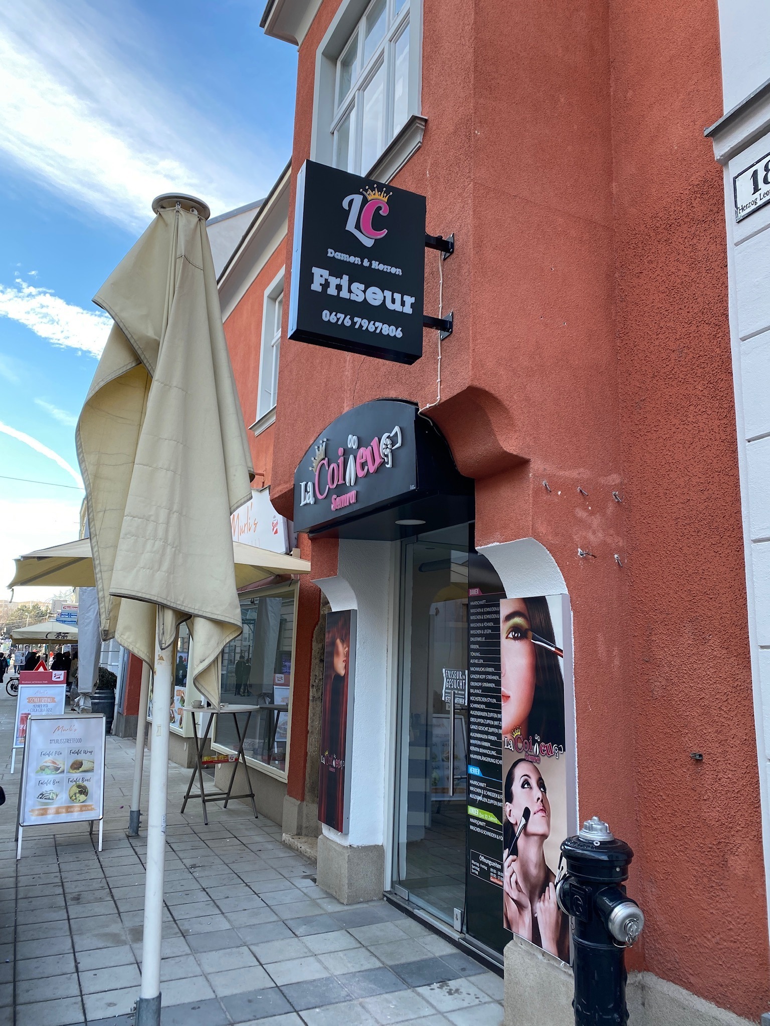 Projektbeispiel Firmenschild in Wien